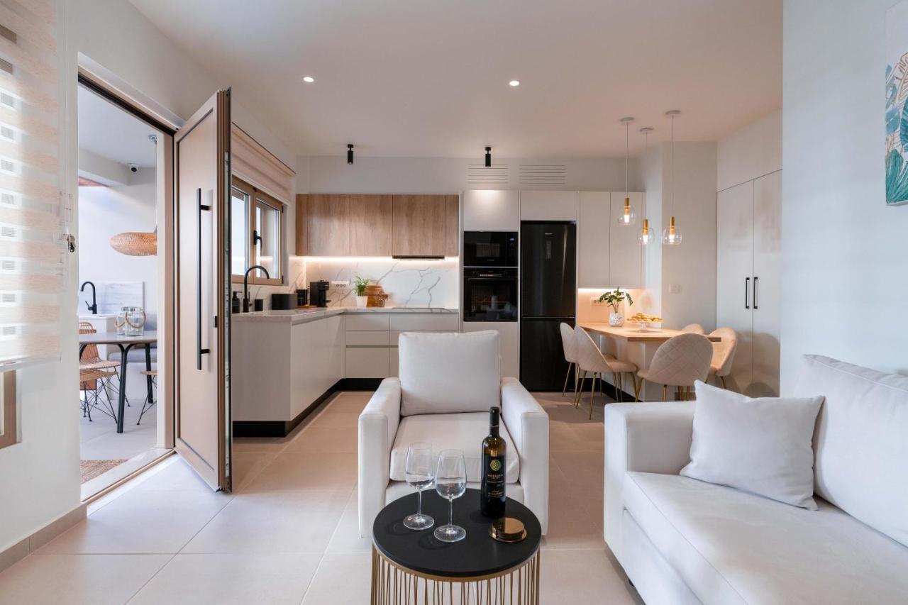 Mariann Premium Suites Lardos Bagian luar foto